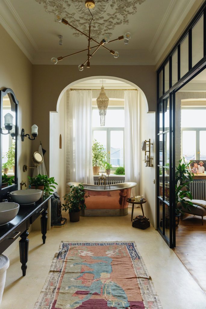 Shelves for the Bathroom in a Rustic Style